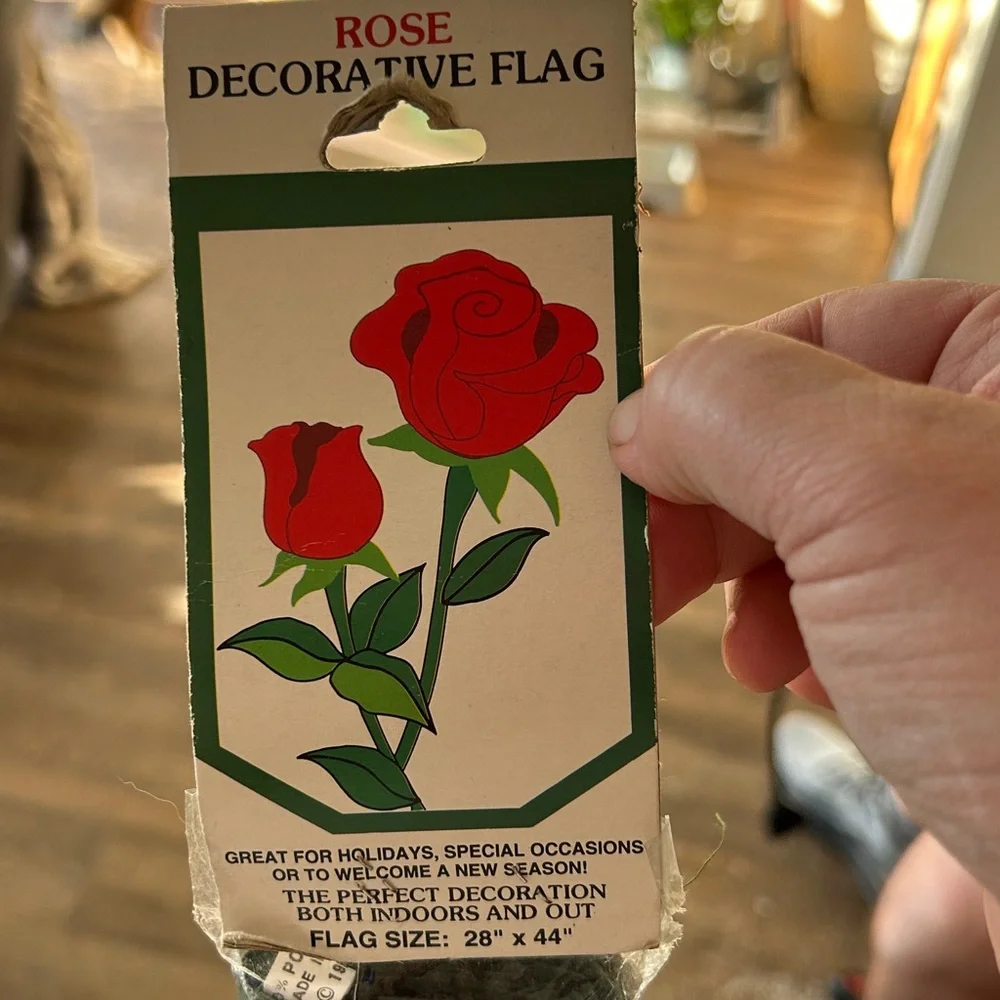 New‎ Vintage Garden Indoor Outdoors Decorative Flag With Red Rose Embroidered